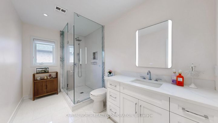 Photo 34 at 120 Bothwell Crescent, Summerhill Estates, Newmarket