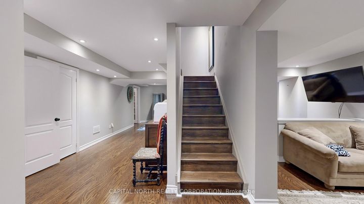 Photo 36 at 120 Bothwell Crescent, Summerhill Estates, Newmarket