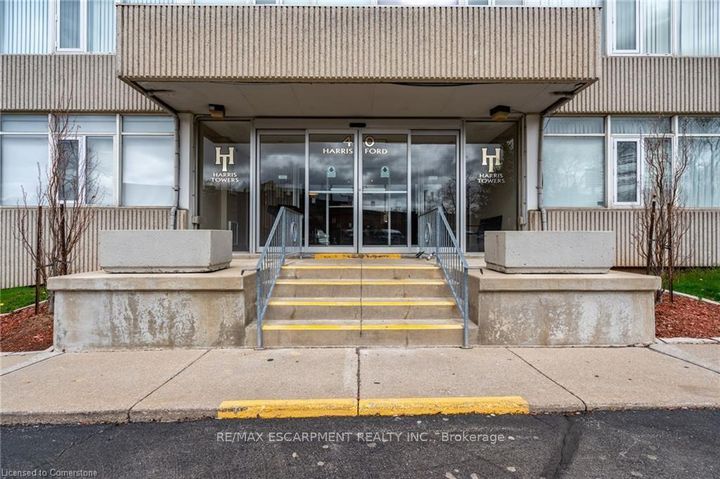 Photo 2 at 402 - 40 Harrisford Street, Red Hill, Hamilton