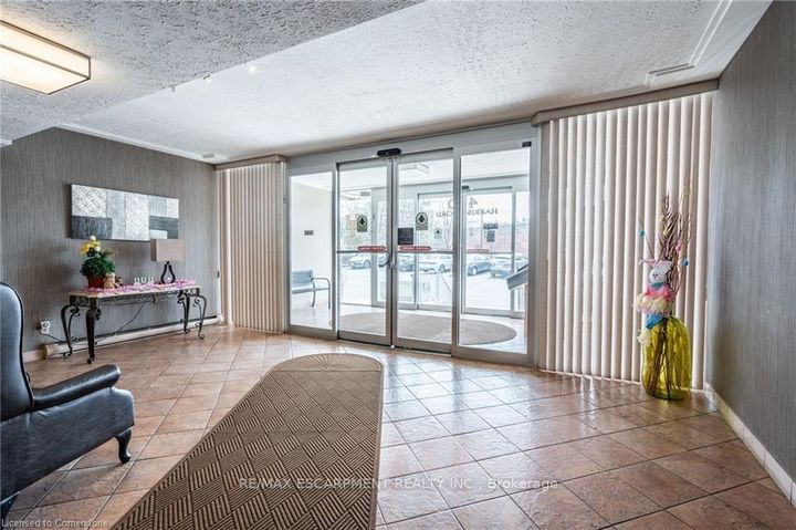 Photo 4 at 402 - 40 Harrisford Street, Red Hill, Hamilton