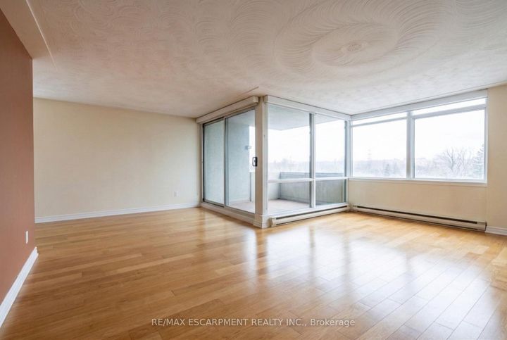 Photo 10 at 402 - 40 Harrisford Street, Red Hill, Hamilton