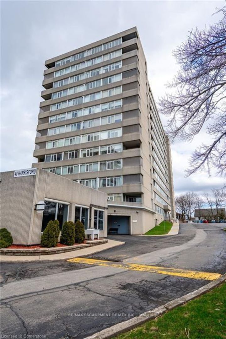 Photo 36 at 402 - 40 Harrisford Street, Red Hill, Hamilton