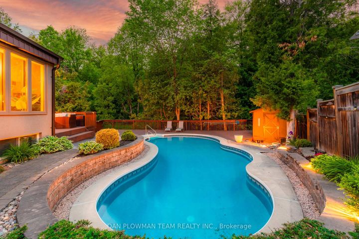 Photo 3 at 1014 Tiffany Circle, Centennial, Oshawa