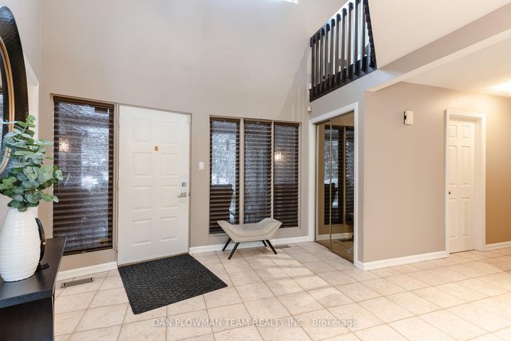 Photo 7 at 1014 Tiffany Circle, Centennial, Oshawa