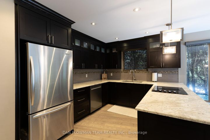 Photo 15 at 1014 Tiffany Circle, Centennial, Oshawa