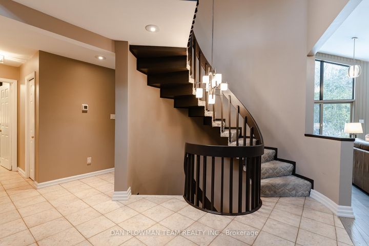 Photo 25 at 1014 Tiffany Circle, Centennial, Oshawa