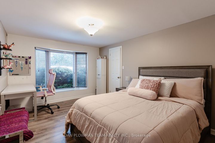 Photo 28 at 1014 Tiffany Circle, Centennial, Oshawa