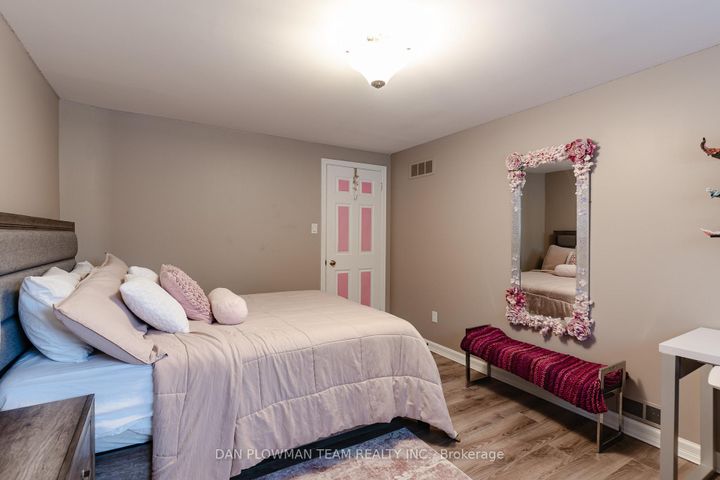 Photo 29 at 1014 Tiffany Circle, Centennial, Oshawa