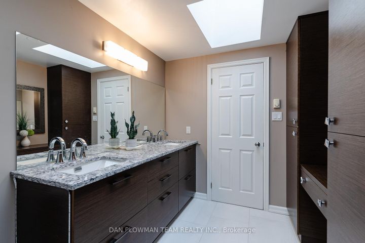 Photo 33 at 1014 Tiffany Circle, Centennial, Oshawa