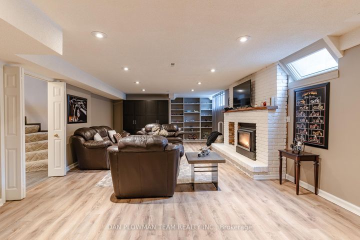 Photo 34 at 1014 Tiffany Circle, Centennial, Oshawa