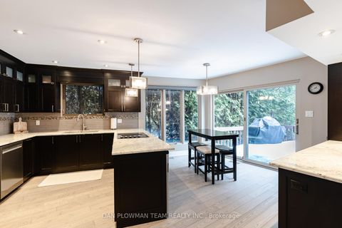 Photo 14 at 1014 Tiffany Circle, Centennial, Oshawa