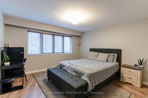 Photo 26 at 1014 Tiffany Circle, Centennial, Oshawa