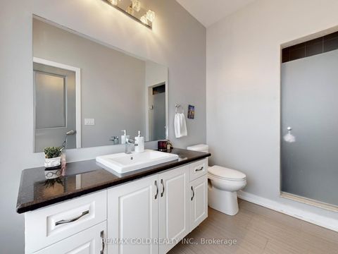 Photo 33 at 3 Glenngarry Crescent, Rural Vaughan, Vaughan