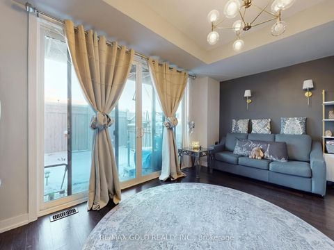 Photo 43 at 3 Glenngarry Crescent, Rural Vaughan, Vaughan