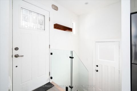 Photo 5 at 49 Elvina Gardens, Mount Pleasant East, Toronto