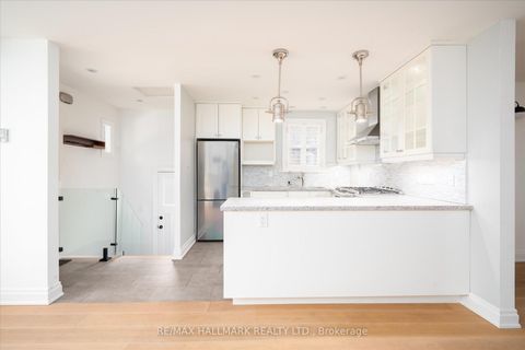 Photo 11 at 49 Elvina Gardens, Mount Pleasant East, Toronto