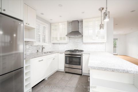 Photo 13 at 49 Elvina Gardens, Mount Pleasant East, Toronto