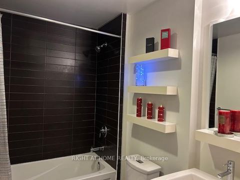 Photo 9 at 607 - 9205 Yonge Street, Langstaff, Richmond Hill