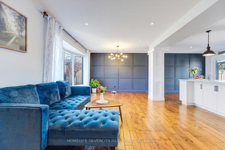 Photo 6 at 203 Montmorency Drive, Red Hill, Hamilton