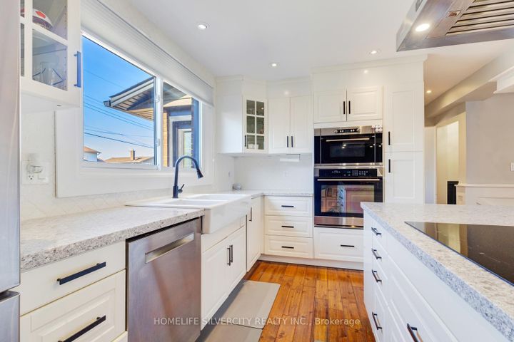 Photo 14 at 203 Montmorency Drive, Red Hill, Hamilton