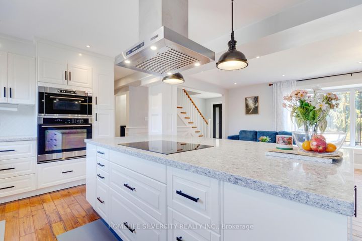 Photo 15 at 203 Montmorency Drive, Red Hill, Hamilton