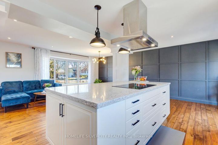 Photo 17 at 203 Montmorency Drive, Red Hill, Hamilton