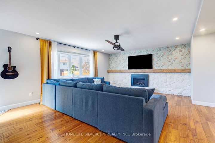 Photo 18 at 203 Montmorency Drive, Red Hill, Hamilton