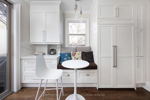 Photo 9 at 54 Stanley Terrace Avenue, Niagara, Toronto