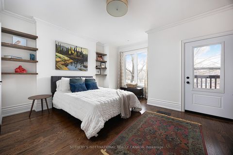 Photo 13 at 54 Stanley Terrace Avenue, Niagara, Toronto