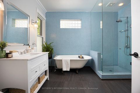 Photo 17 at 54 Stanley Terrace Avenue, Niagara, Toronto