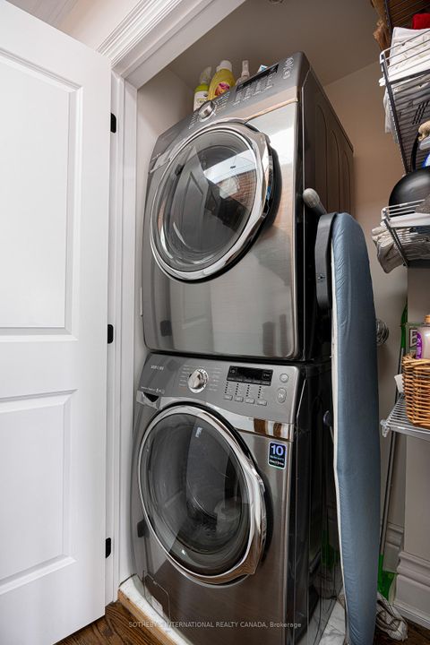 Photo 19 at 54 Stanley Terrace Avenue, Niagara, Toronto