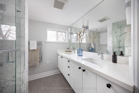 Photo 23 at 54 Stanley Terrace Avenue, Niagara, Toronto