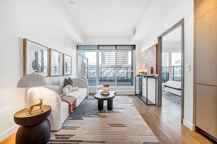 Photo 3 at 611 - 95 Mcmahon Drive, Bayview Village, Toronto