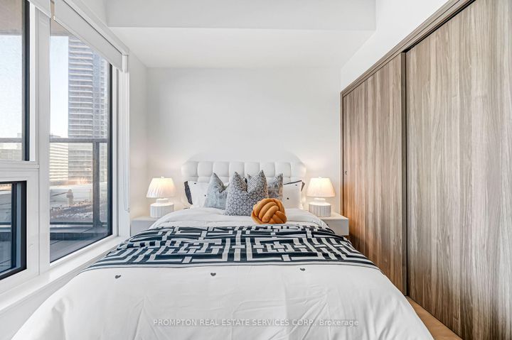 Photo 21 at 611 - 95 Mcmahon Drive, Bayview Village, Toronto