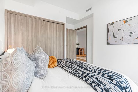 Photo 8 at 611 - 95 Mcmahon Drive, Bayview Village, Toronto