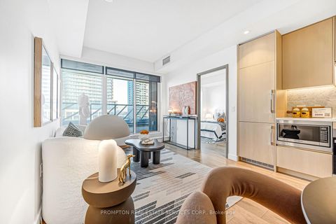 Photo 15 at 611 - 95 Mcmahon Drive, Bayview Village, Toronto