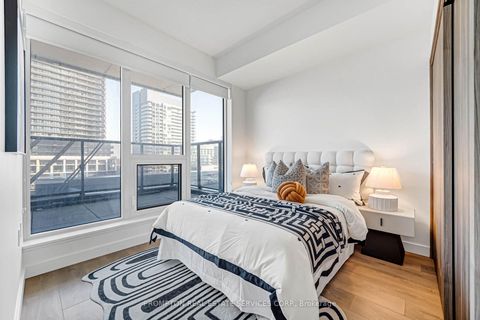 Photo 19 at 611 - 95 Mcmahon Drive, Bayview Village, Toronto