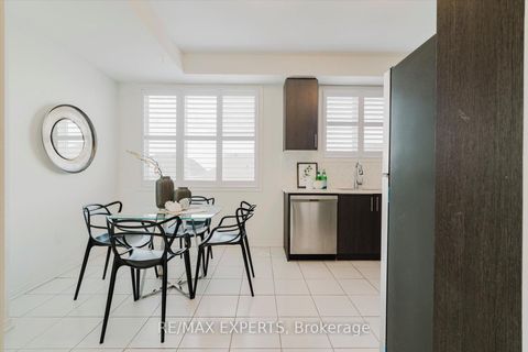 Photo 12 at 1410 Coral Springs Path, Taunton, Oshawa