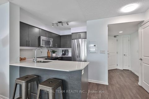 Photo 8 at 1905 - 125 Western Battery Rd Road, Niagara, Toronto