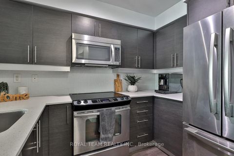 Photo 9 at 1905 - 125 Western Battery Rd Road, Niagara, Toronto