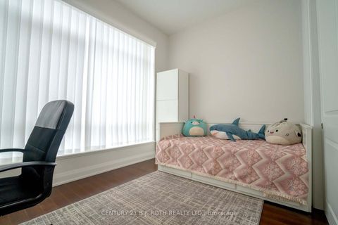 Photo 18 at 313 - 15277 Yonge Street S, Aurora Village, Aurora