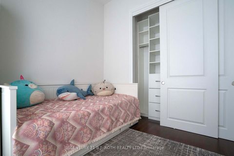 Photo 19 at 313 - 15277 Yonge Street S, Aurora Village, Aurora