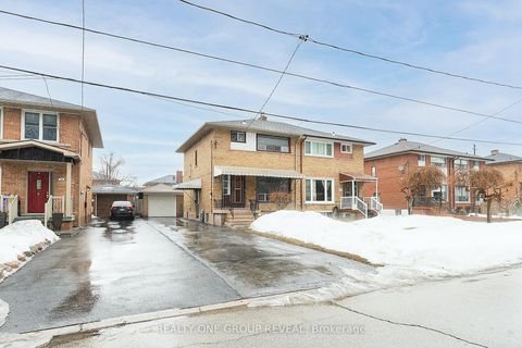Photo 1 at 12 Thurodale Avenue, Amesbury, Toronto