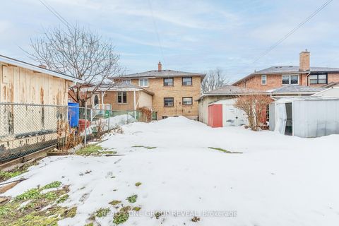 Photo 27 at 12 Thurodale Avenue, Amesbury, Toronto