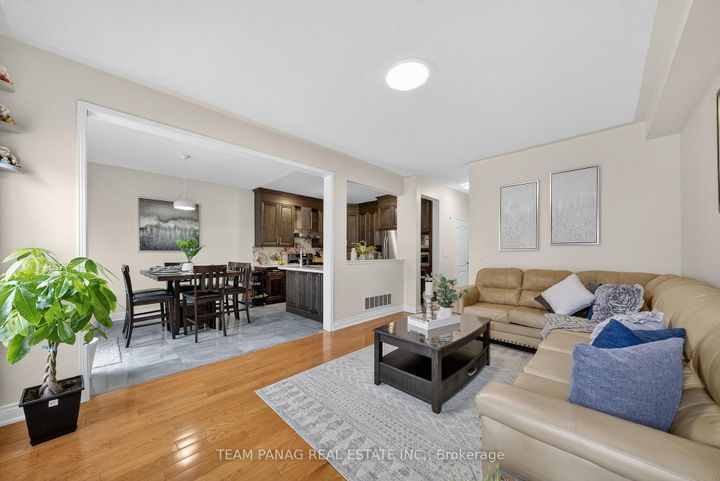 Photo 10 at 24 Overture Lane, Bramalea North Industrial, Brampton