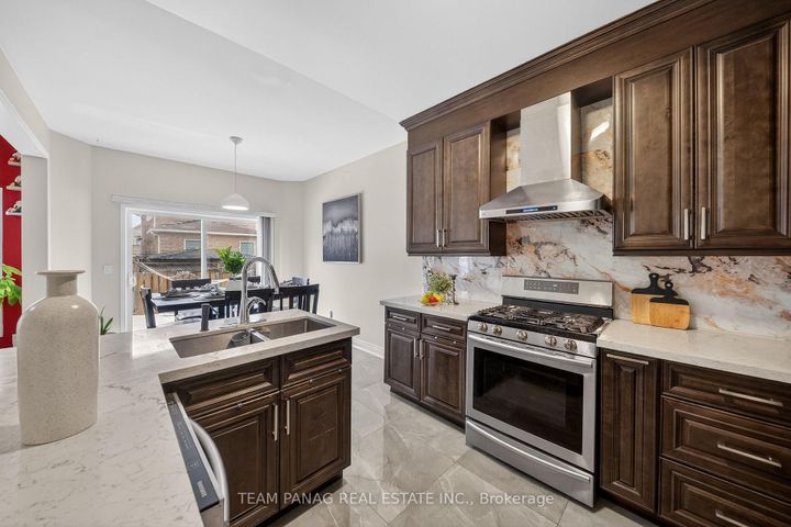 Photo 14 at 24 Overture Lane, Bramalea North Industrial, Brampton