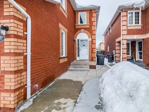 Photo 2 at 3927 Rippleton Lane, Lisgar, Mississauga