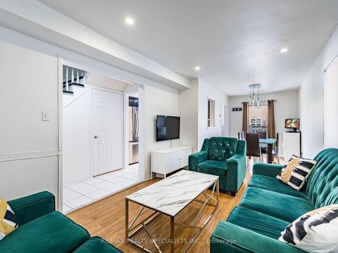 Photo 12 at 3927 Rippleton Lane, Lisgar, Mississauga