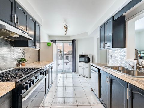 Photo 18 at 3927 Rippleton Lane, Lisgar, Mississauga