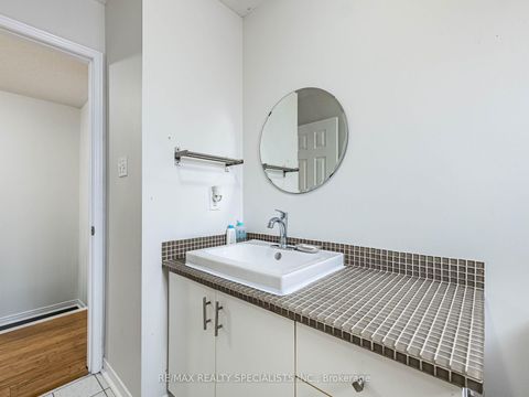 Photo 37 at 3927 Rippleton Lane, Lisgar, Mississauga